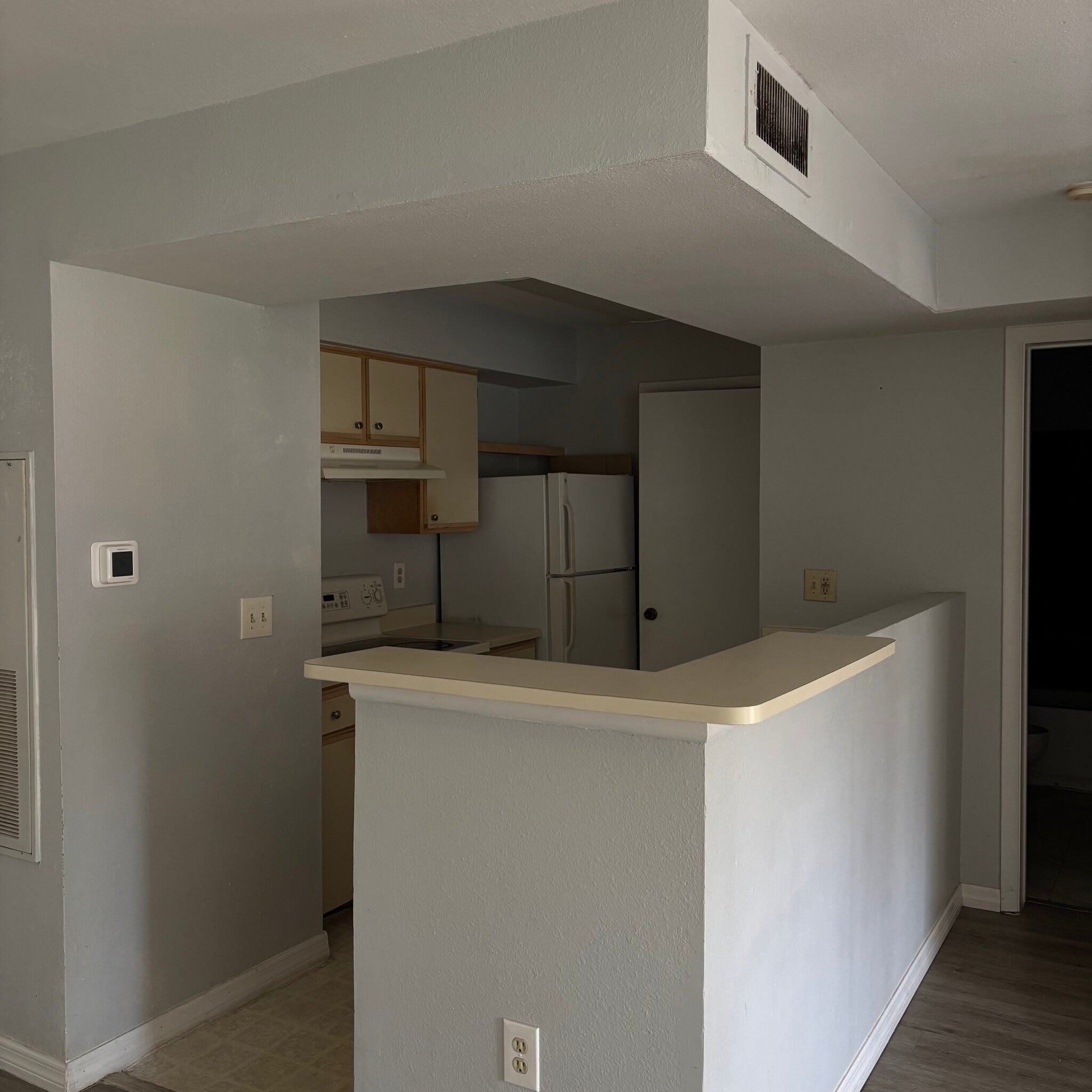 Building Photo - 3036 Parkway Blvd