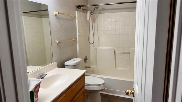 Building Photo - 520 Strata Dr
