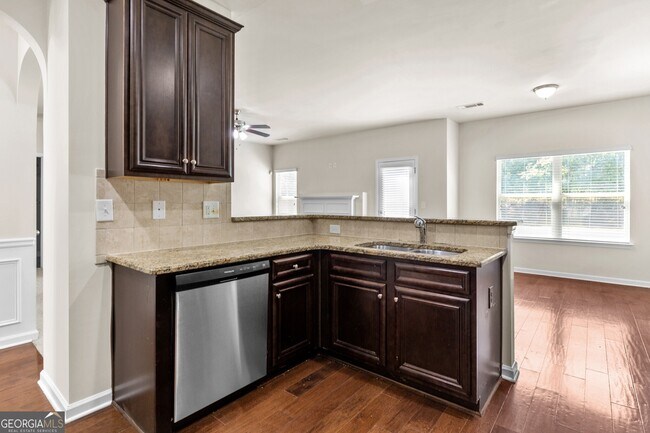 Building Photo - 3379 Gardenside Walk SW