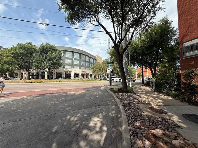 Building Photo - 2950 McKinney Ave