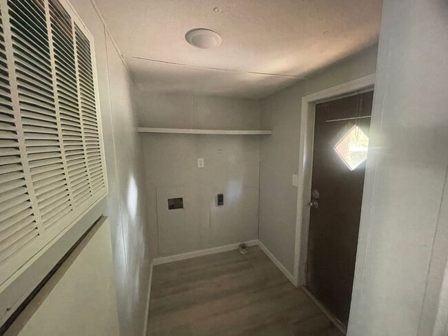 Building Photo - Home for rent $1100