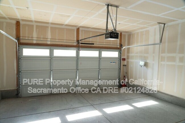 Building Photo - 5572 Amnest Way