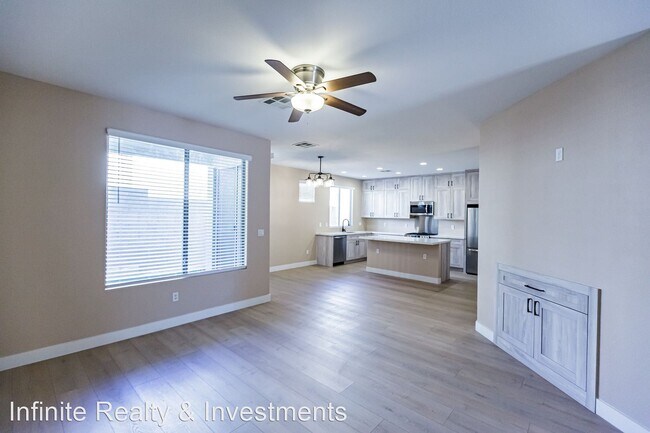 Building Photo - 3 br, 2.5 bath House - 10036 Bonterra Ave