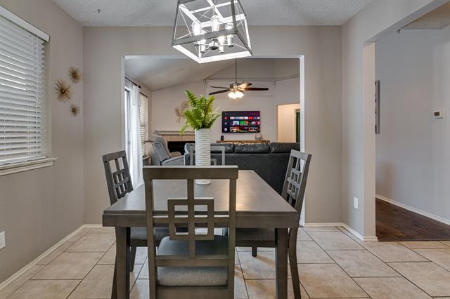 Building Photo - 6713 Windwillow Dr