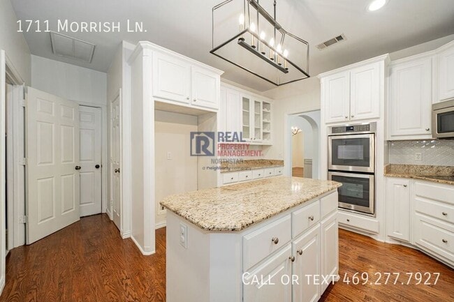 Building Photo - 1711 Morrish Ln
