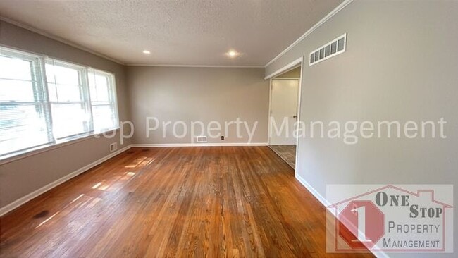 Building Photo - Charming 4 Bedroom Home with Finished Base...