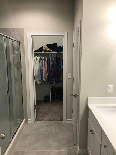 Master Bedroom has walk in closet 6' X 15' - 1313 Eagle Ridge Trl