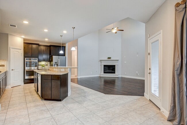 Building Photo - 27714 Dalton Bluff Ct