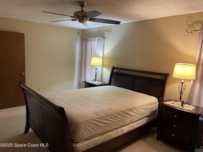 Building Photo - 1547 Clover Cir