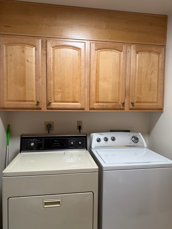 Building Photo - 1708 S Lee St