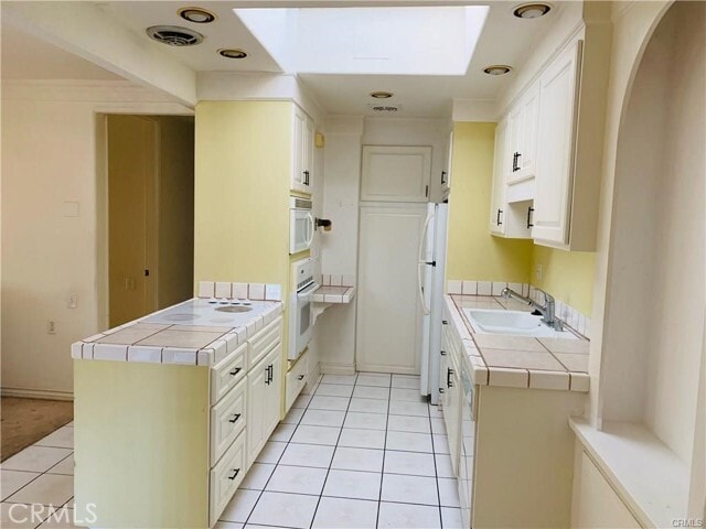 Building Photo - 2276 Via Mariposa E