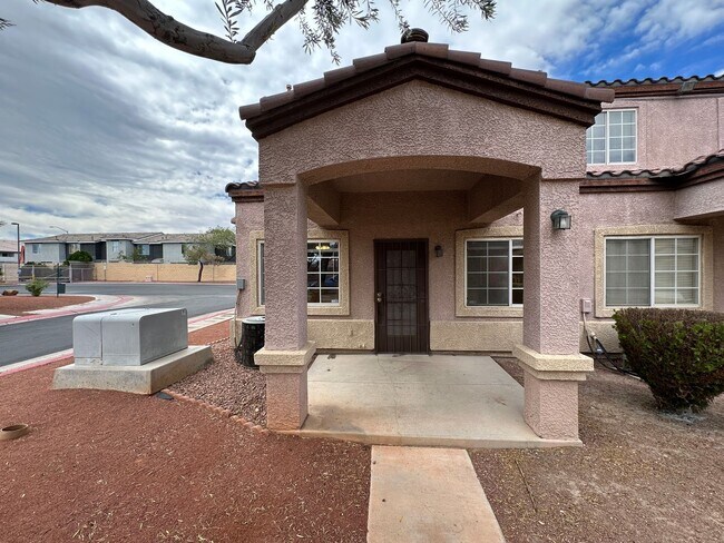 Building Photo - CORTE MADERA