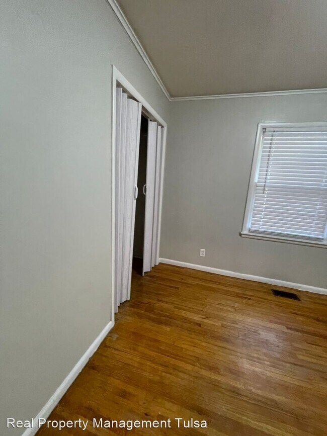 Building Photo - 3 br, 2 bath House - 10953 E 3rd St
