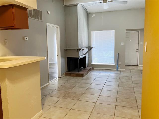 Building Photo - 7152 Fair Oaks Ave