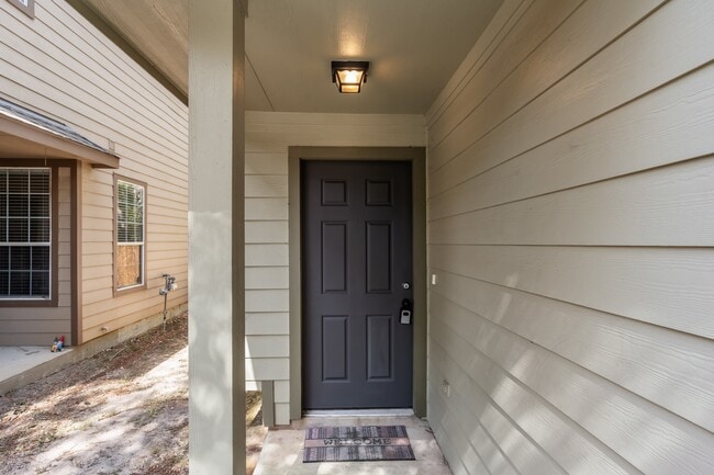 Building Photo - 211 N Burberry Park Cir
