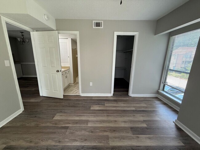 Building Photo - 3609-B-28 Juneau Rd