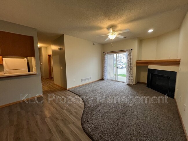 Building Photo - 2323 E Porter Ave