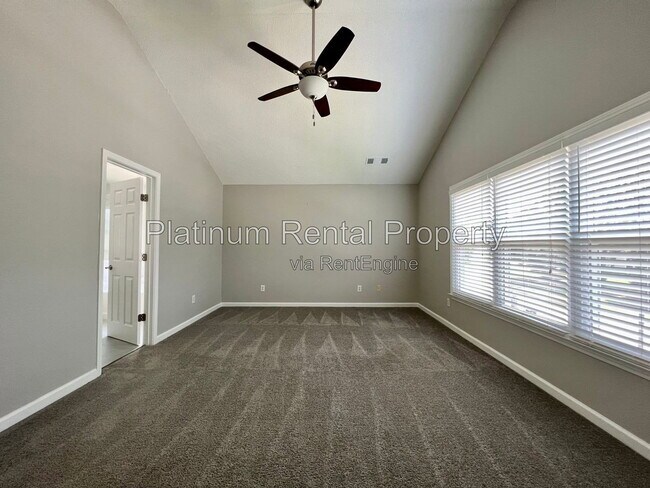Building Photo - 2813 Priestcliff Dr SE