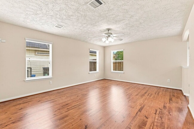 Building Photo - 12563 Chiswick Rd