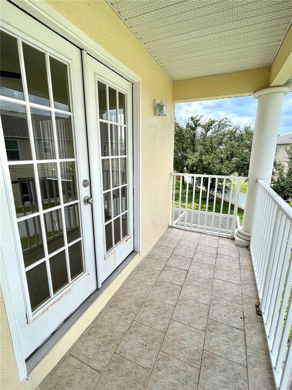 Building Photo - 1156 S Beach Cir