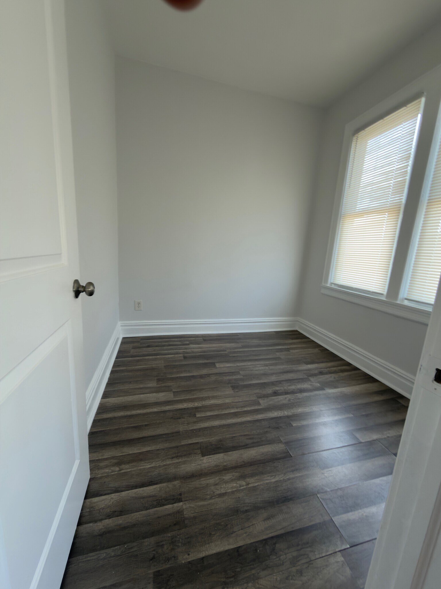 Building Photo - 276 Winfield Ave