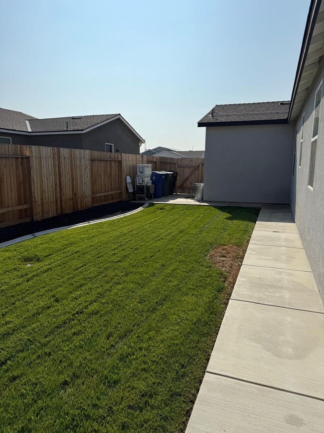 Building Photo - Don't miss the chance to view this stunning in Bakersfield - Flexible Leases available -  Coming ...