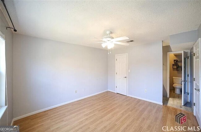 Building Photo - 2165 S Milledge Ave