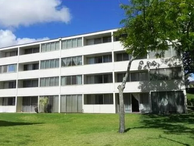 Building Photo - 95-029 Kuahelani Ave