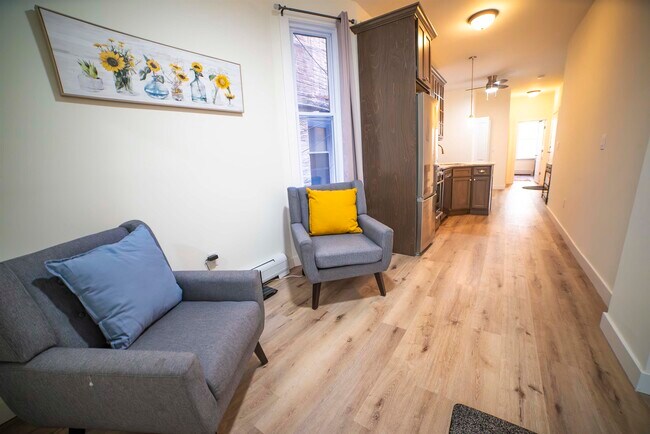 Building Photo - 204 48th St