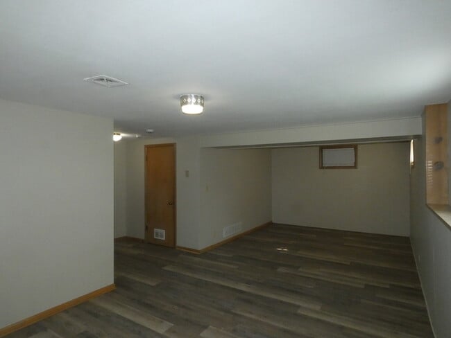 Building Photo - 1608 NE 65th St