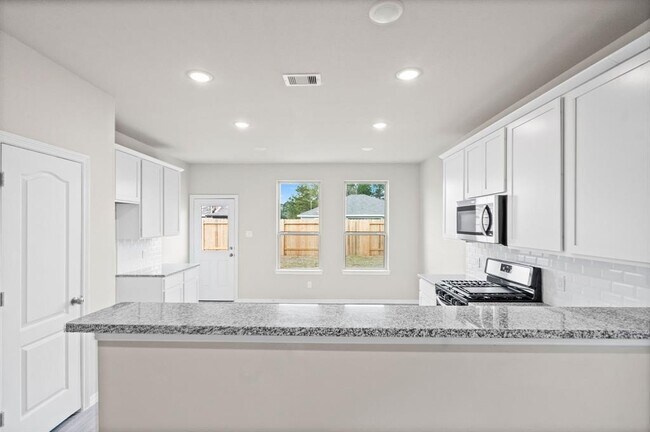 Building Photo - 25823 Boxwood Hedge Lane