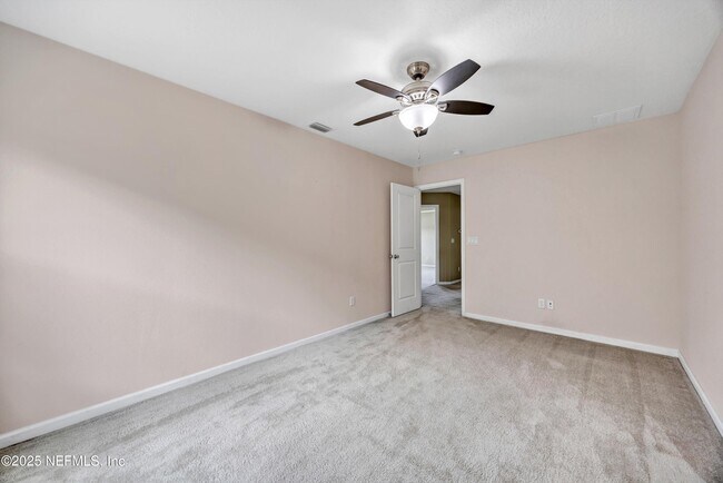 Building Photo - 12237 Woodview Dr