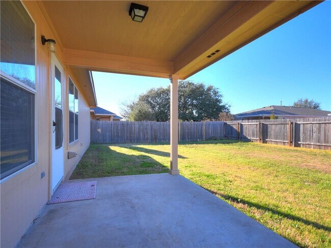 Building Photo - 607 Washington Square Dr
