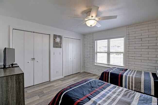 Building Photo - 1421 Eleventh St