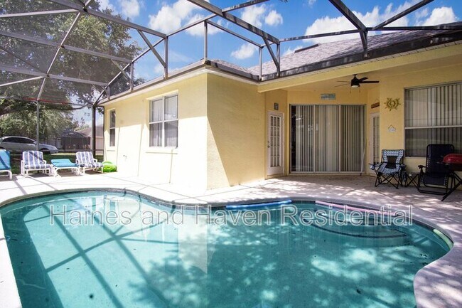 Building Photo - 546 Pineloch Dr