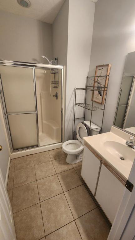 Building Photo - 476 River Oaks Dr