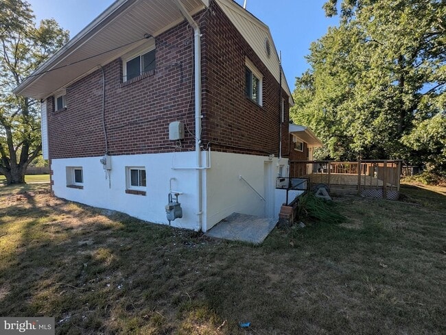 Building Photo - 6327 Willowood Ln