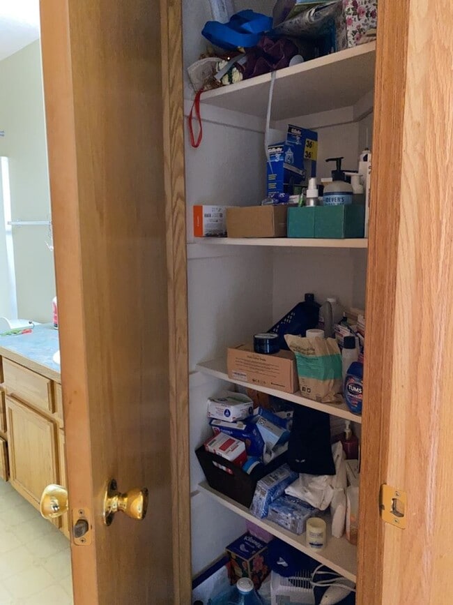 Building Photo - 3 Bed, 2 Bath Duplex in West Fort Collins close to Foothills