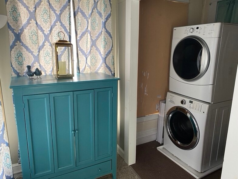 In unit laundry - 162 Broadway