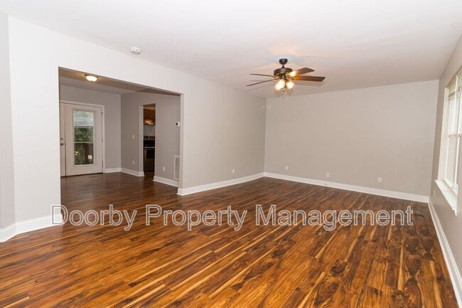 Building Photo - 1712 Tunnel Blvd