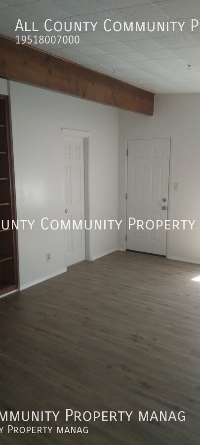 Building Photo - 6377 Hermosa Ave