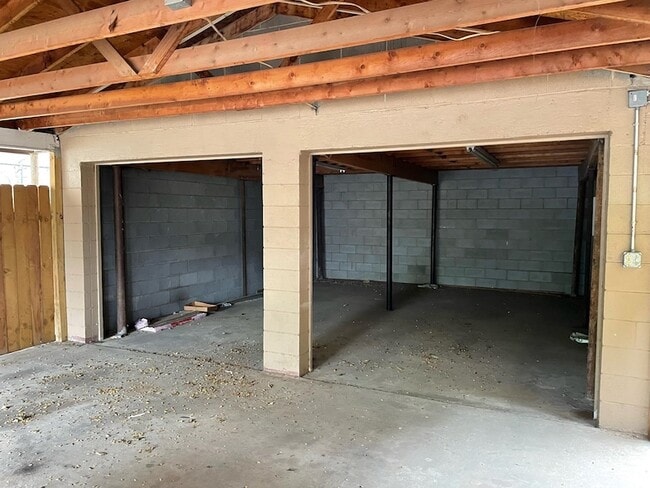 Building Photo - 1517 Garcia St