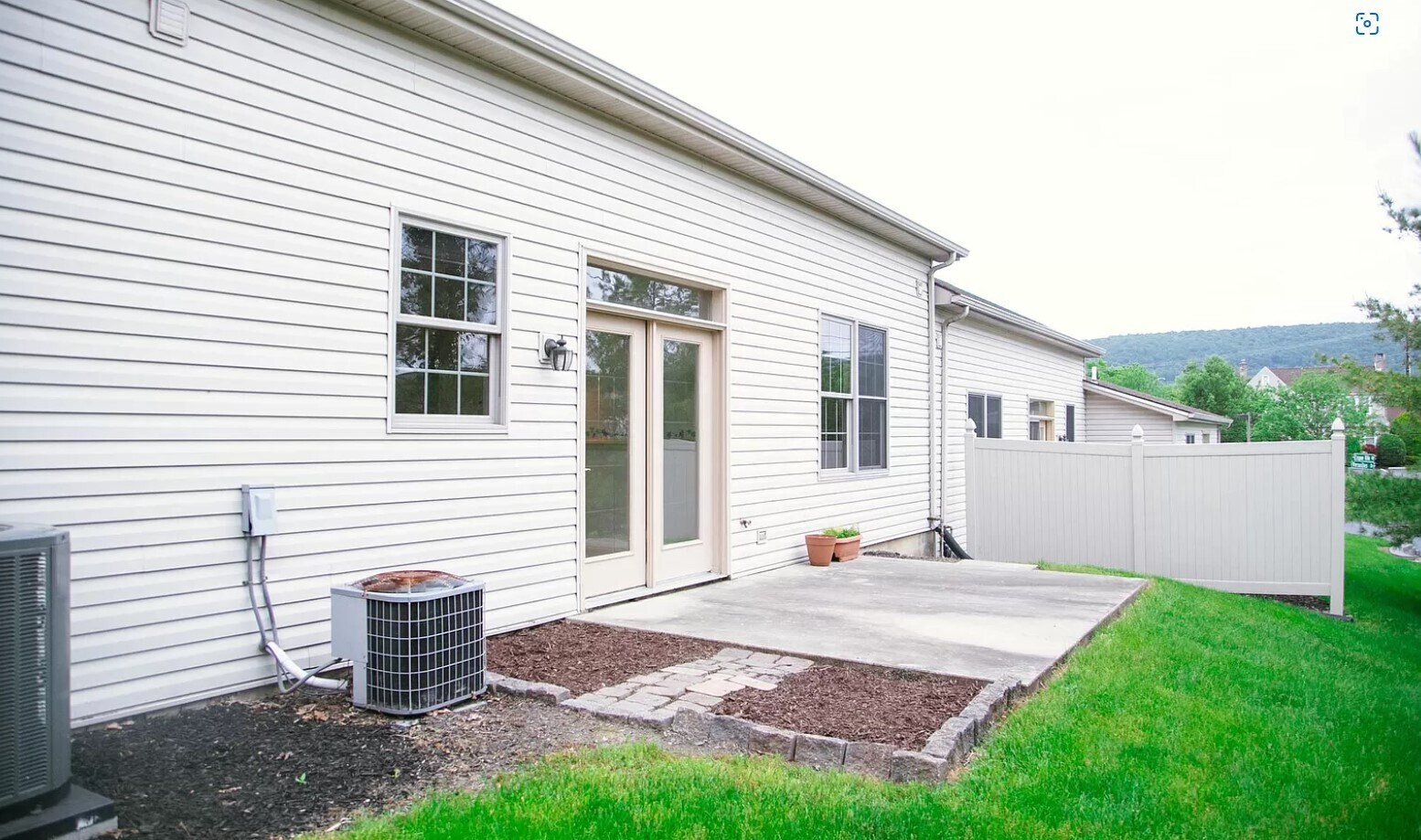 Building Photo - 2157 Bordeaux Court