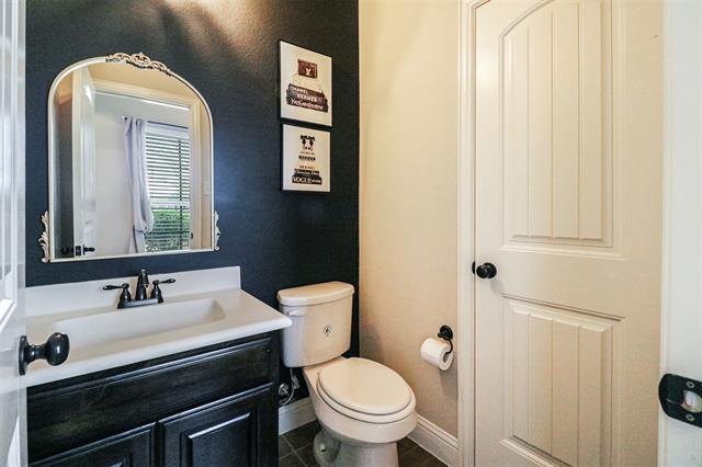 Building Photo - 230 Sandy Way