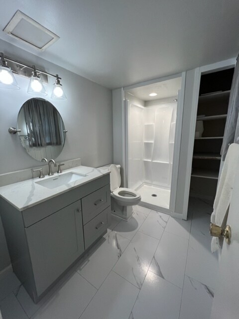 Building Photo - 2210 Montreat Cir