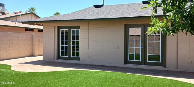 Building Photo - 1310 E Minton Dr