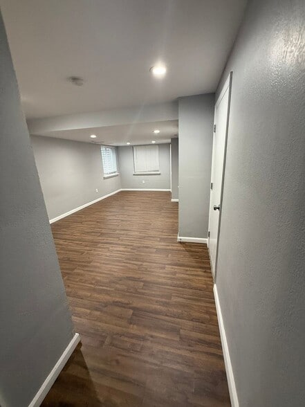 Building Photo - 19038 E Carmel Dr