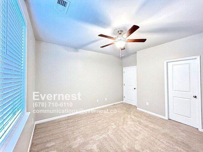 Building Photo - 355 Caledonia Ct