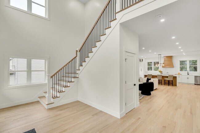 Building Photo - 22 Estabrook Rd