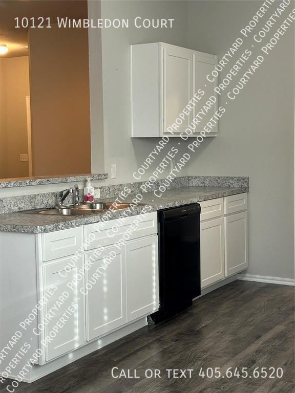 Building Photo - 10121 Wimbledon Ct